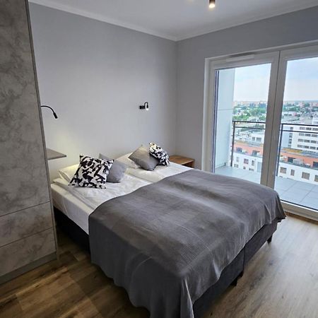 Apartament Bulgarska 59 - Sypialnia I Salon - 40M2 - Self Check In 24H ポズナン エクステリア 写真
